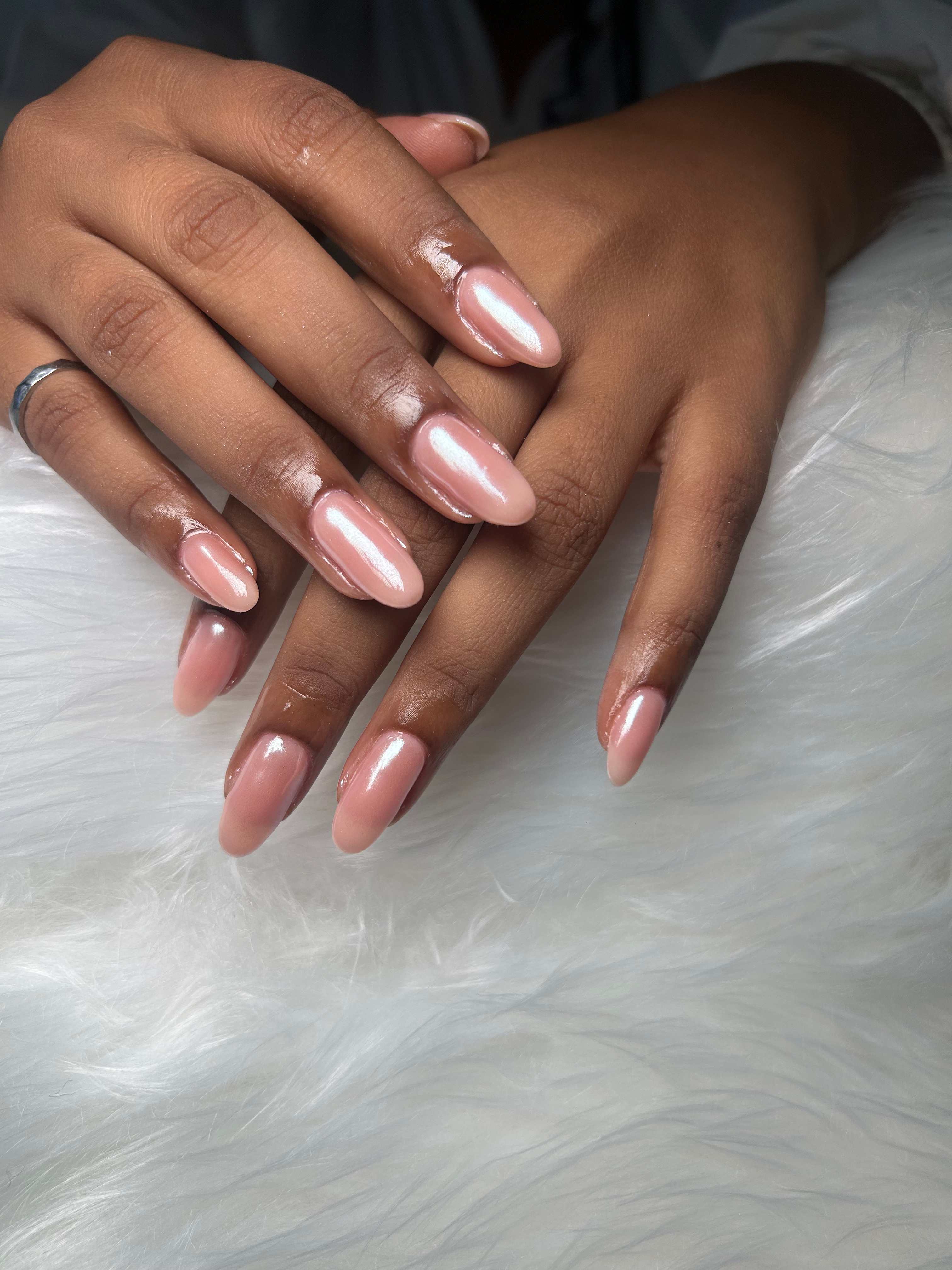 Long coffin nails in pearl glazed chrome